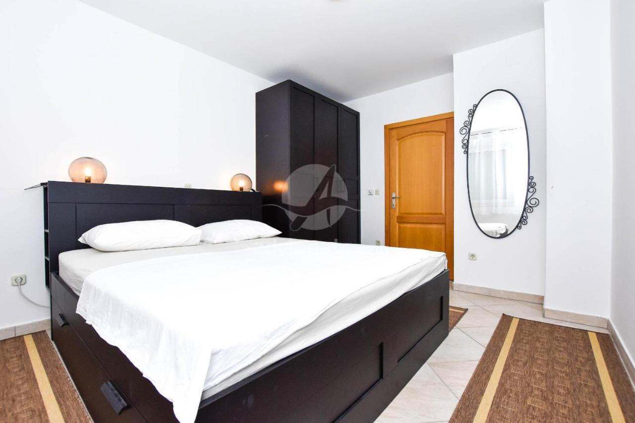 Apartment Jaspis Biograd Na Moru Exterior foto